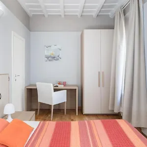Spanish Steps House Vittoria Rome